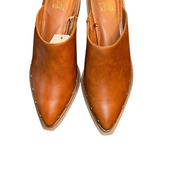 Time and Tru Brown Slip on Mule.NWT - Picture 5 of 10